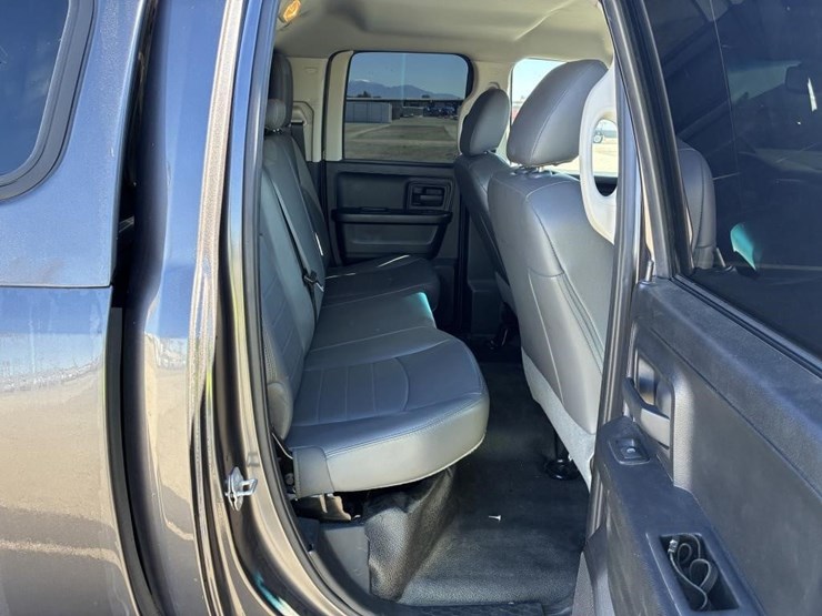 2016-dodge-1500-image-9