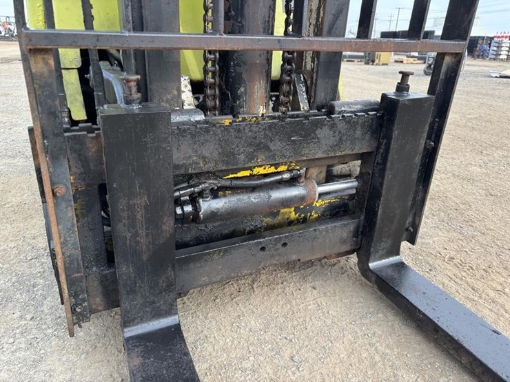 clark-c500-40-forklift-image-11