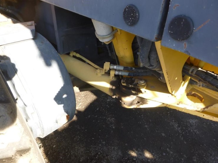 2006-komatsu-gd555-3c-image-31