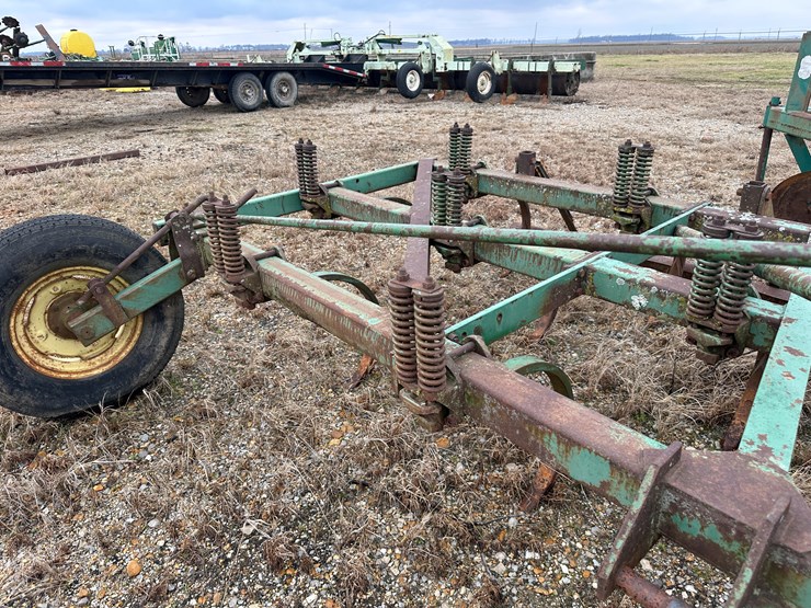 john-deere-100-image-28