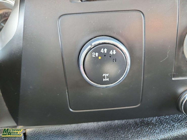 2013-gmc-sierra-3500hd-image-13