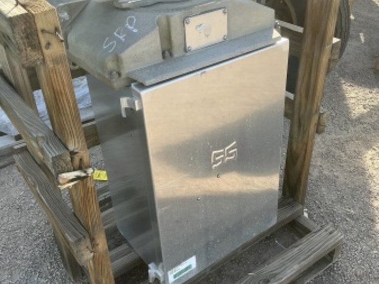 ss-vm-1204-commercial-high-voltage-electrical-image-1