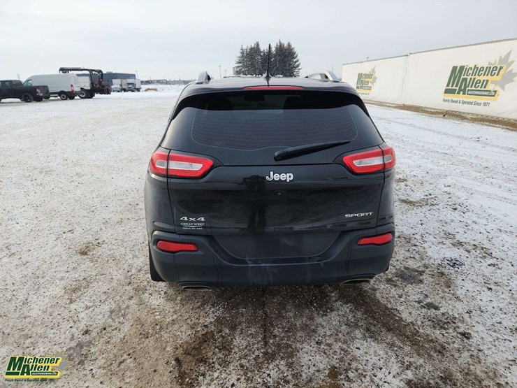 2016-jeep-cherokee-image-7