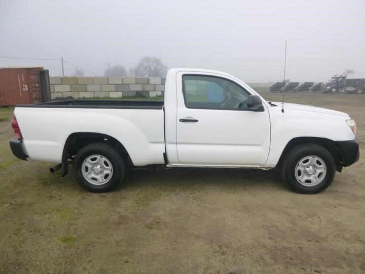 2014-toyota-tacoma-image-7