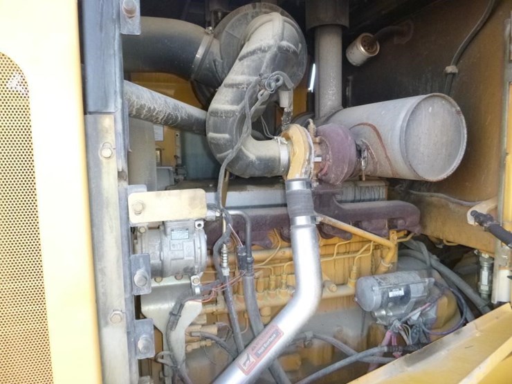 2005-deere-624j-image-34