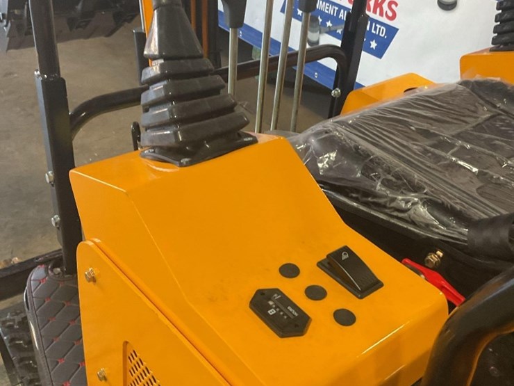 (inv.50033)-new-unused-miva-va15-mini-excavator,-13.5-hp-gas-engine,-aux.-hydraulics,-15"-bucket,-image-6