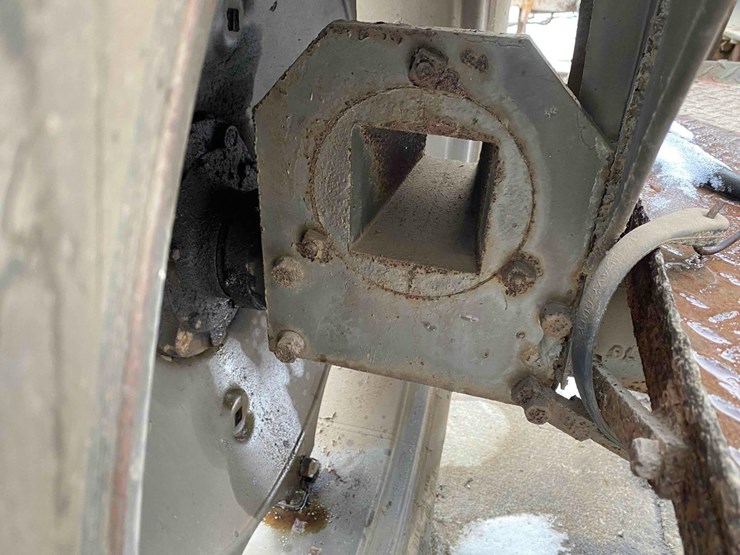 sheppard-diesel-tractor-image-19