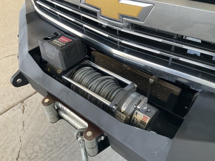 2016-chevrolet-silverado-2500-image-10