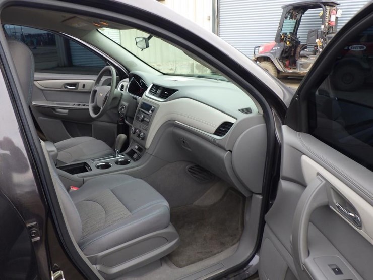 2015-chevrolet-traverse-image-6