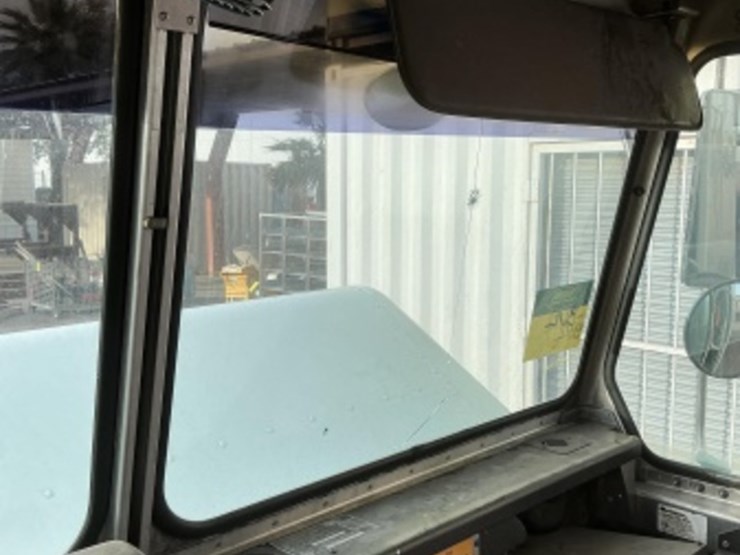 2002-workhorse-p20-delivery-van-image-22