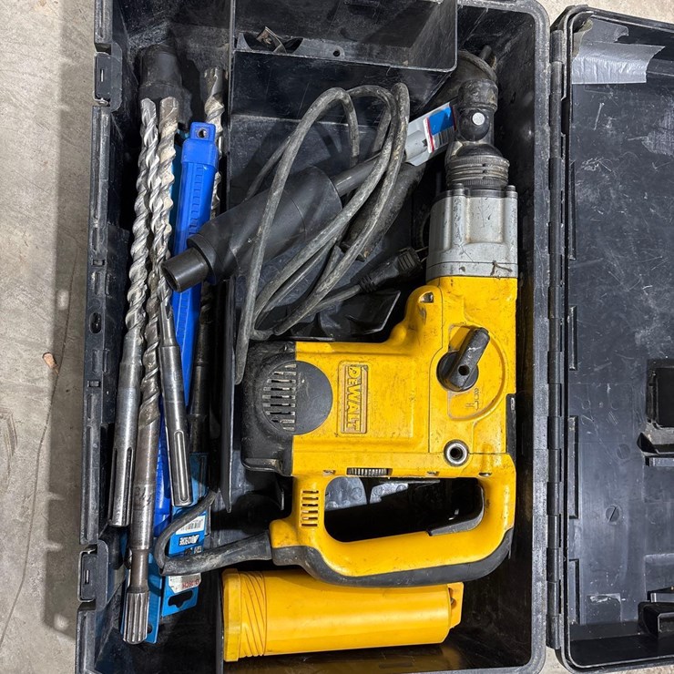 Dewalt D25650 Rotary Hammer Drill
