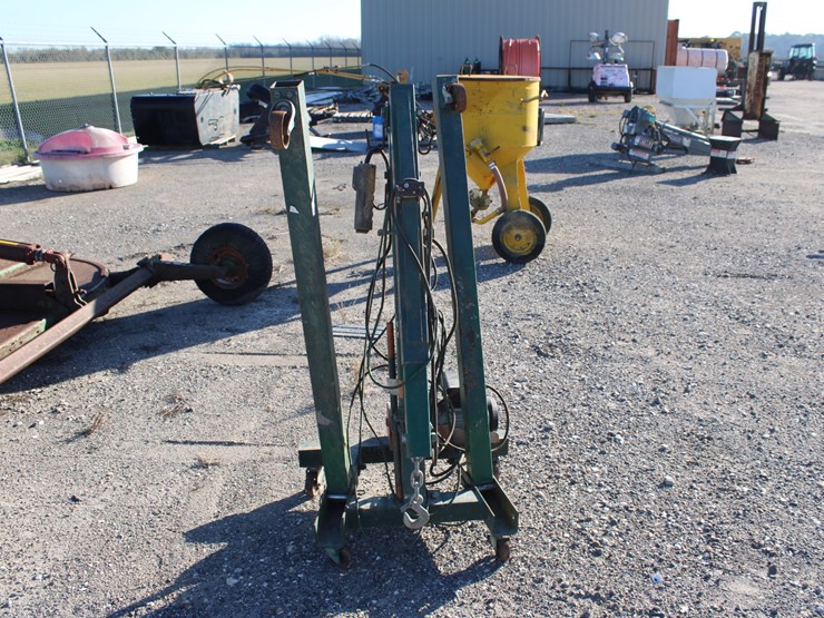 #1043-•-electric-engine-hoist-image-2