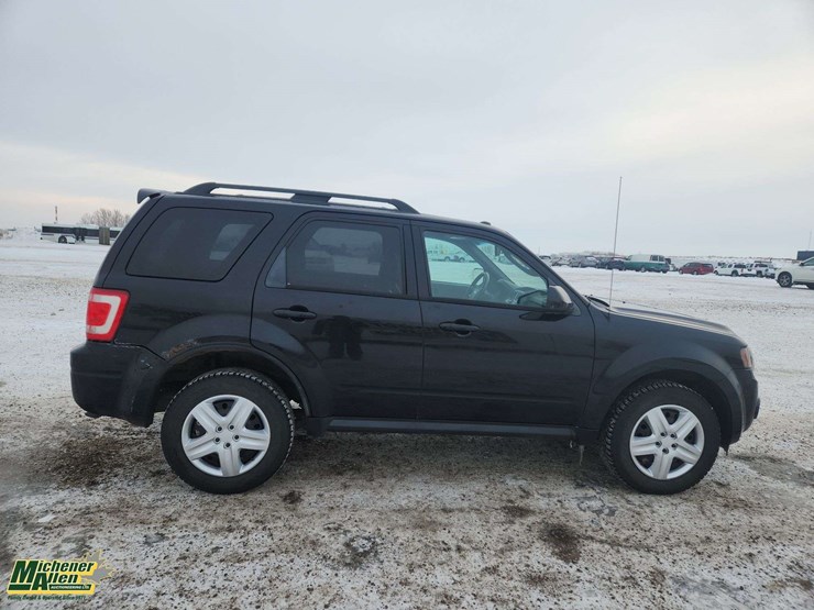 2012-ford-escape-xlt-image-23