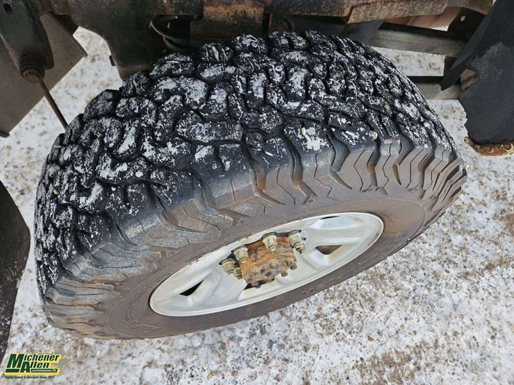 2017-ram-2500-hd-image-12