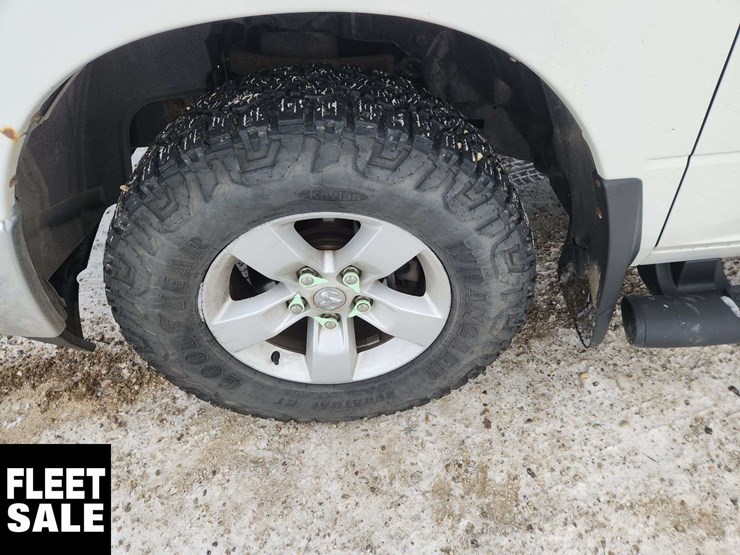 2013-dodge-1500-image-15