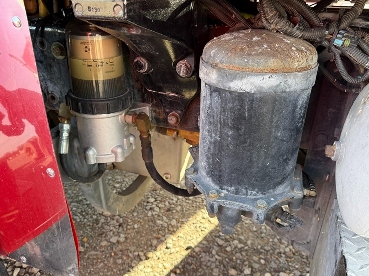 2014-peterbilt-389-image-17