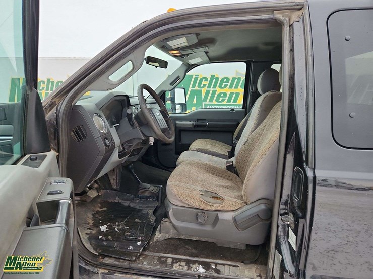 2012-ford-f550-image-14