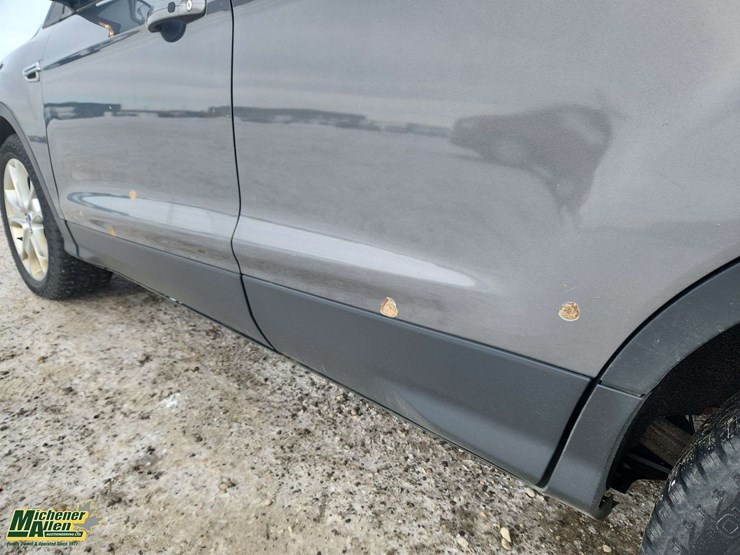 2013-ford-escape-sel-image-29