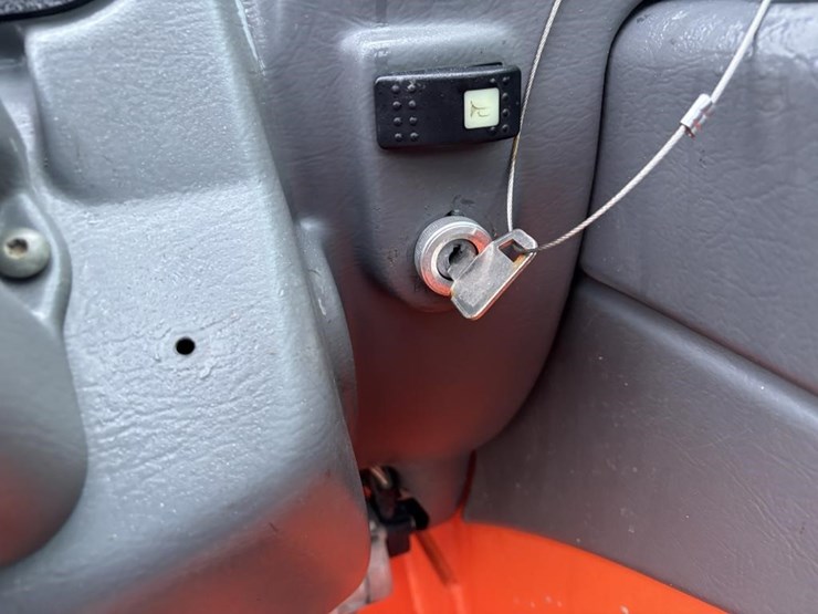 2015-jlg-g5-18a-image-26