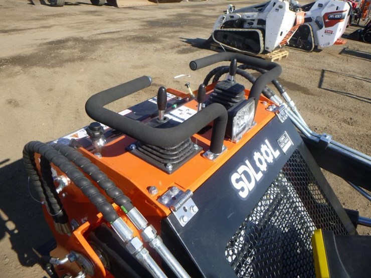 2025-sdlool-sl36c-skid-steer-track-loader-image-16