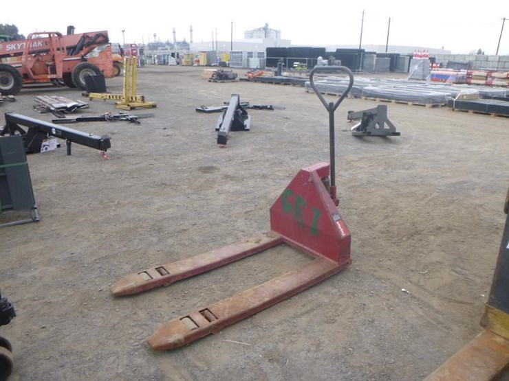 dayton-3w094b-pallet-jack-image-1