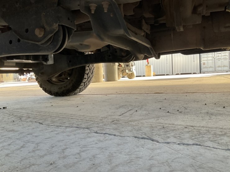 2013-ford-f350-image-24