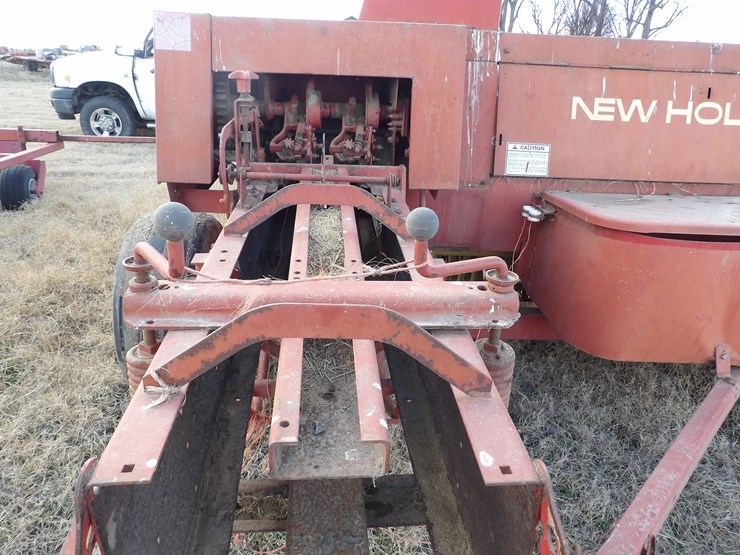 new-holland-575-image-10