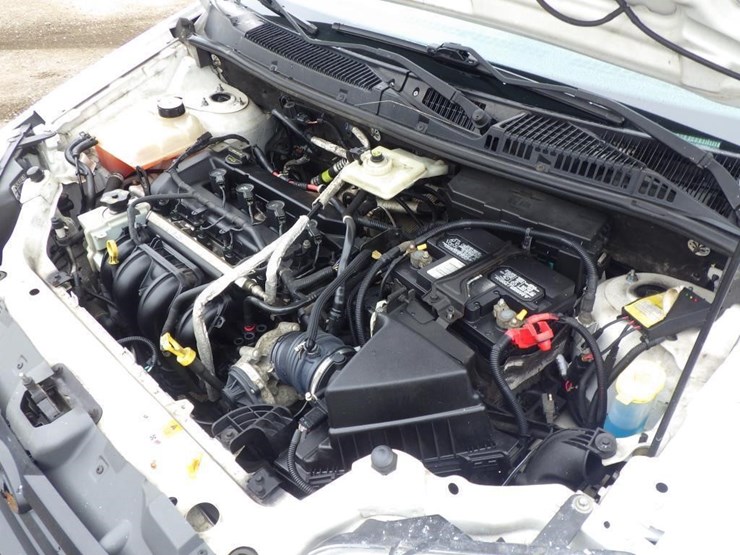 2010-ford-transit-connect-image-10