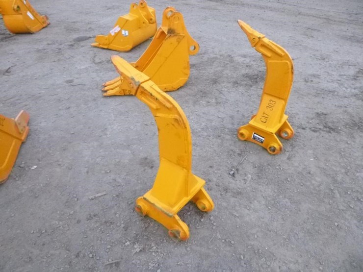 caterpillar-303-image-4