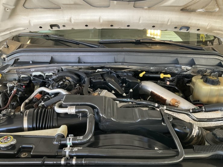 2015-ford-f550-image-12