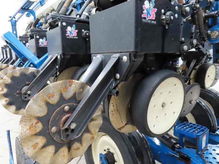 2007-kinze-3650-image-10