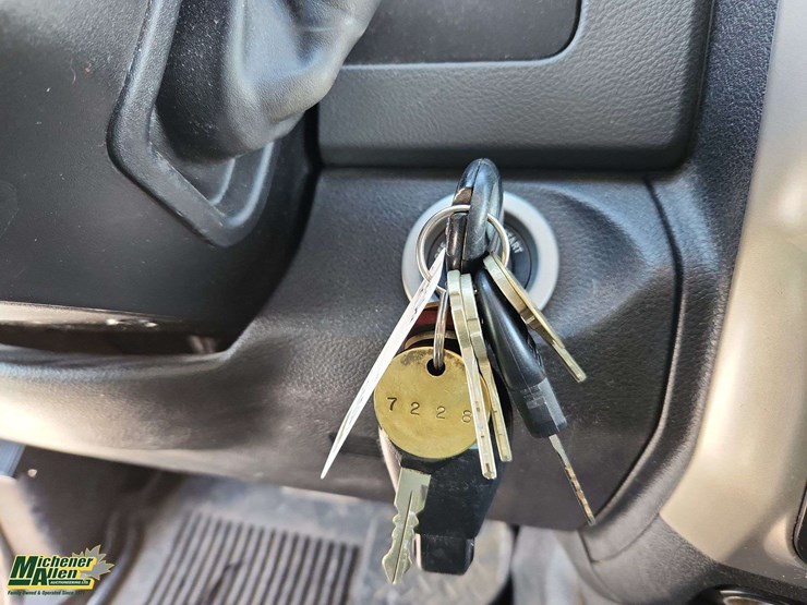 2014-ram-2500-slt-image-22