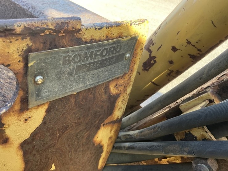 daimler-benz-ag-unimog-424-loader-truck-image-15