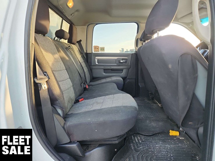 2014-ram-5500-4x4-s/a-service-truck-image-25