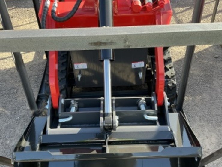 2025-agt-ysrt14-skid-steer-image-6