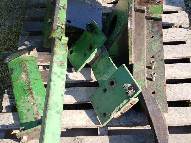 john-deere-158-image-3