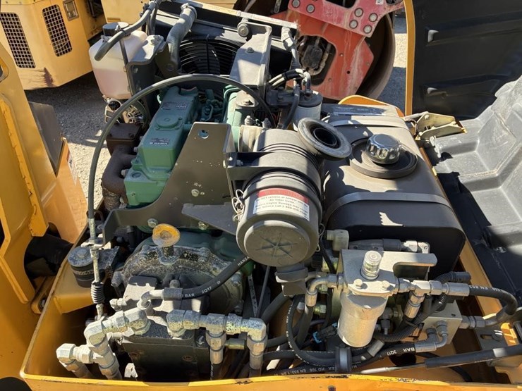 2018-volvo-dd25b-image-22