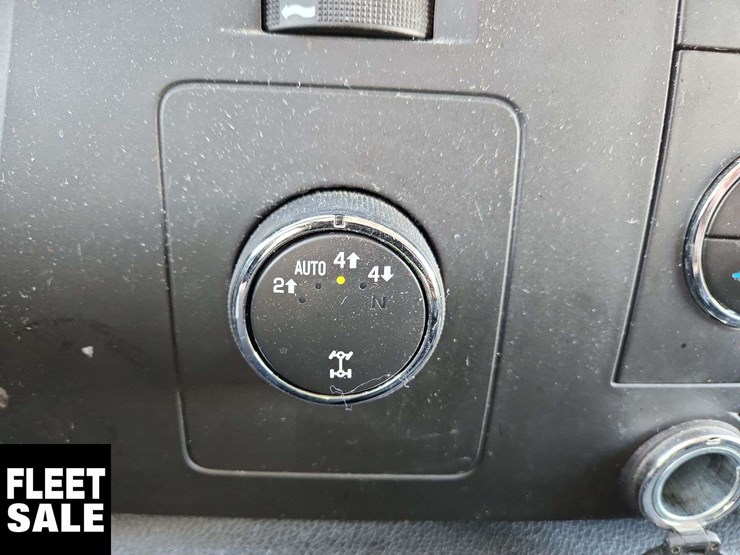 2013-chevrolet-silverado-1500-lt-image-13