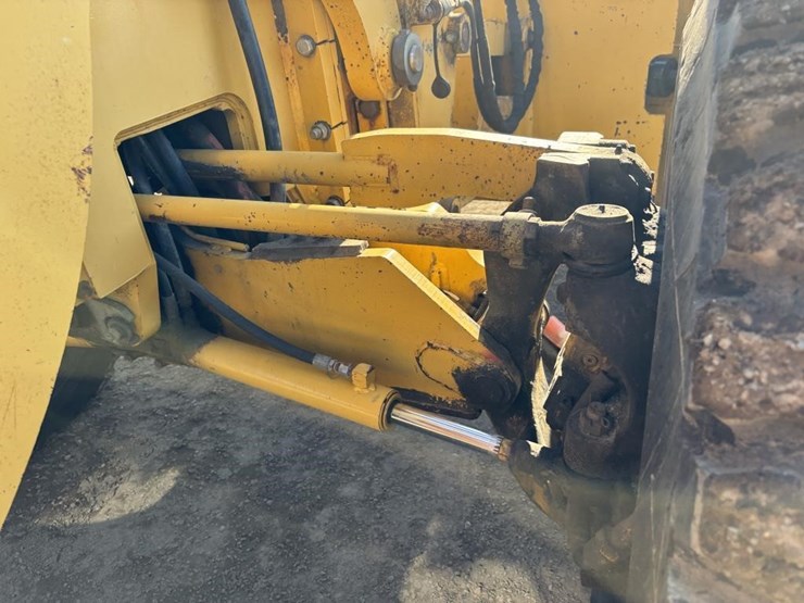 2008-deere-772d-image-30