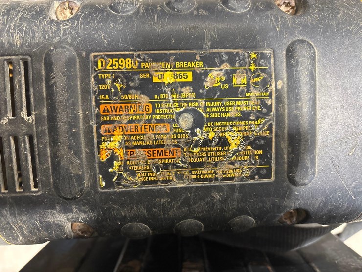 dewalt-d2598u-pavement-breaker-image-2