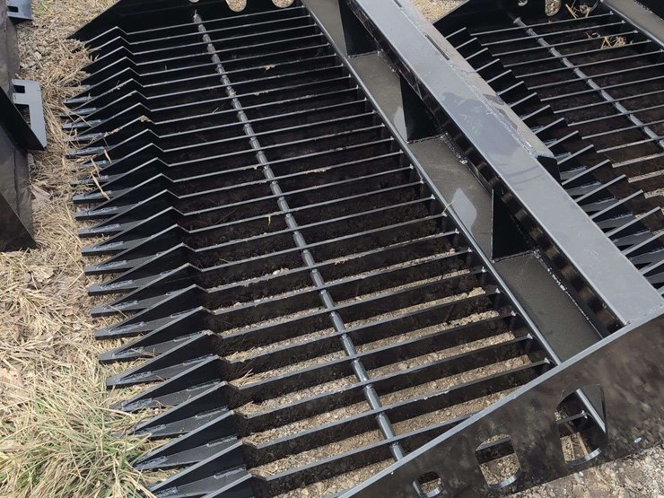 wolverine-skid-steer-sb78-rock-bucket---78"-image-1