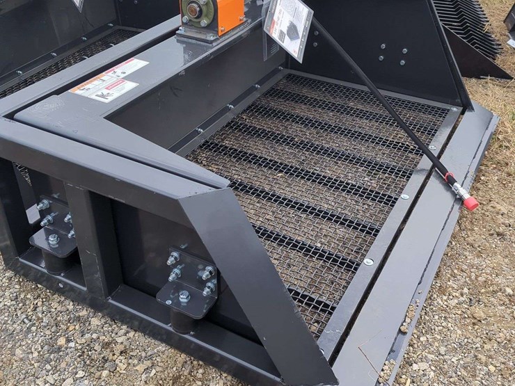 wolverine-skid-steer-72"-screening-bucket-image-1