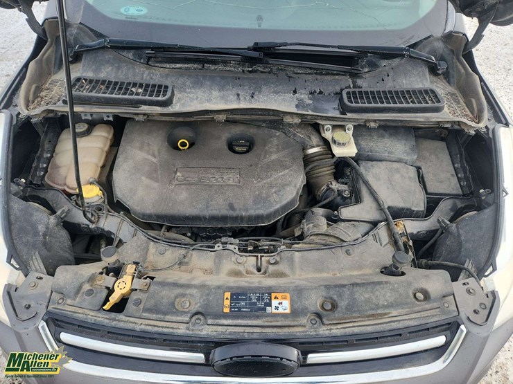 2013-ford-escape-sel-image-28