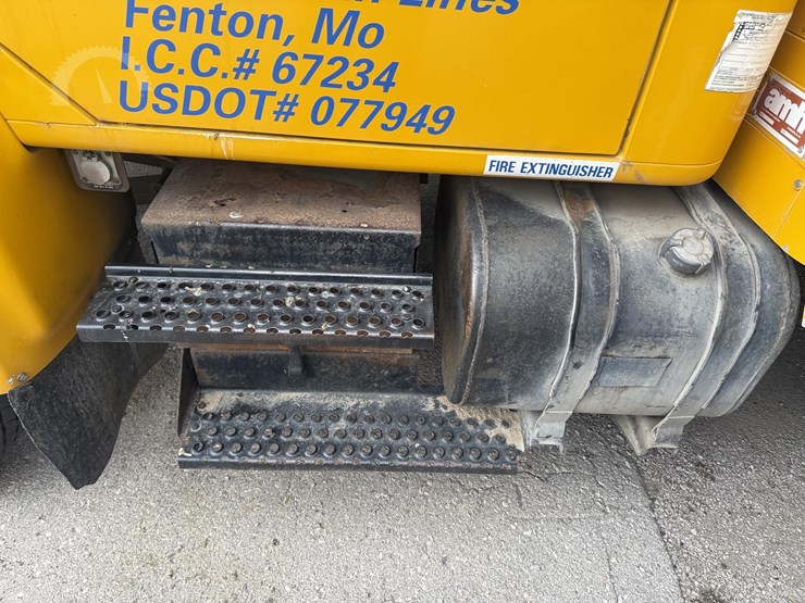 2000-international-4700-image-6