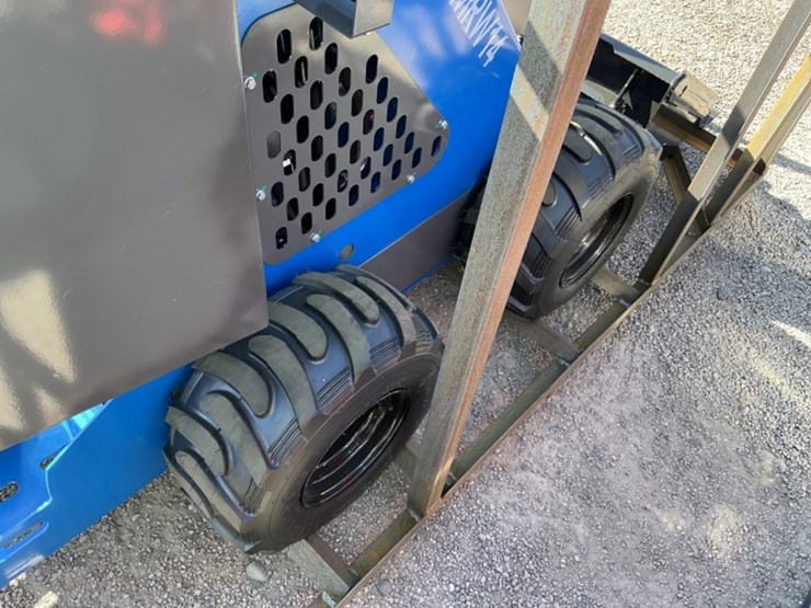 2025-agt-mx-mrw14-skid-steer-image-5