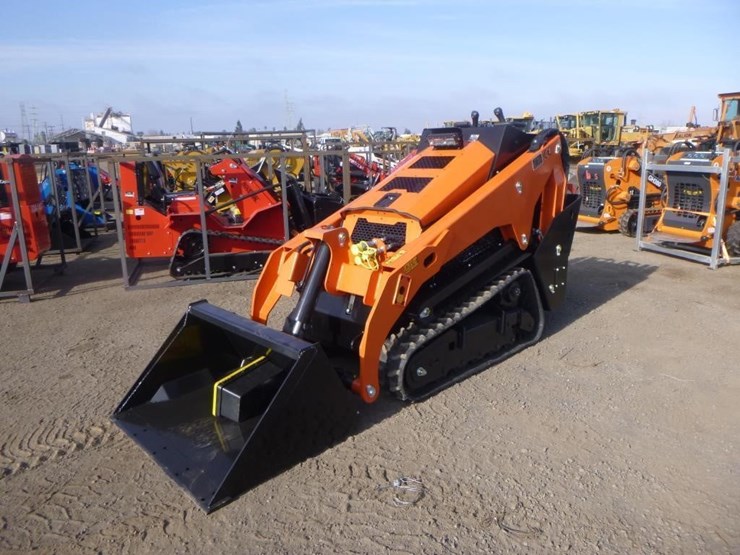 2025-sdlool-v1000-skid-steer-track-loader-image-1