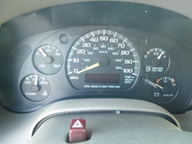 2000-chevrolet-astro-image-16