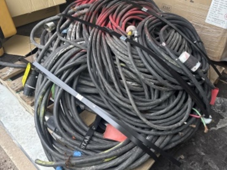 pallet-of-asst-heavy-duty-extension-cords-image-3