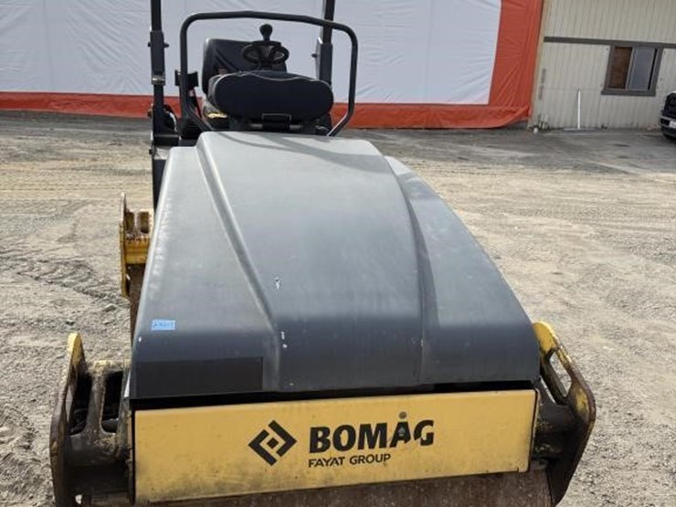 2014-bomag-bw120-image-7