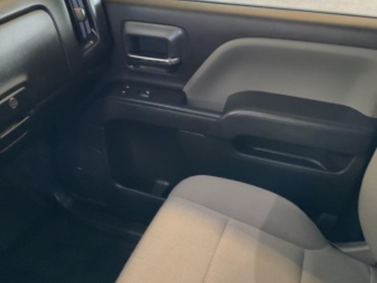 2017-chevrolet-silverado-1500-image-19